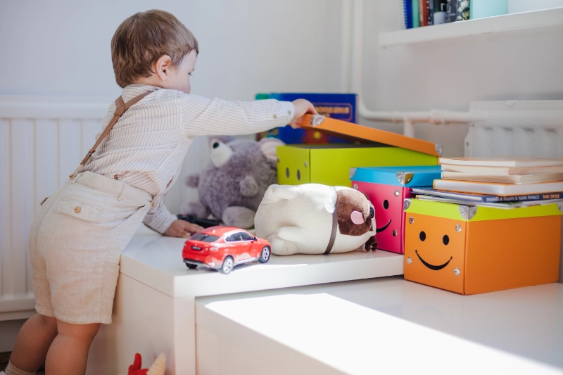 Comment les jeux Montessori aident-ils à améliorer la concentration des enfants ?
